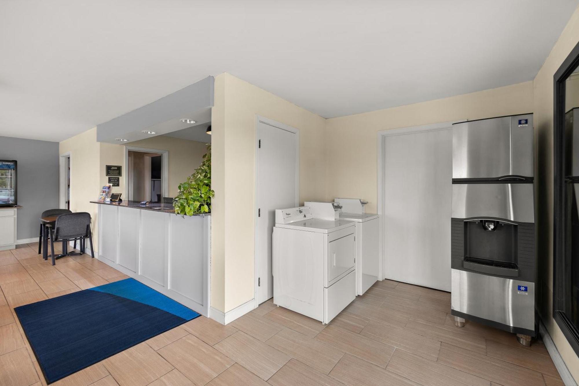 Americas Best Value Inn-Celina Екстер'єр фото