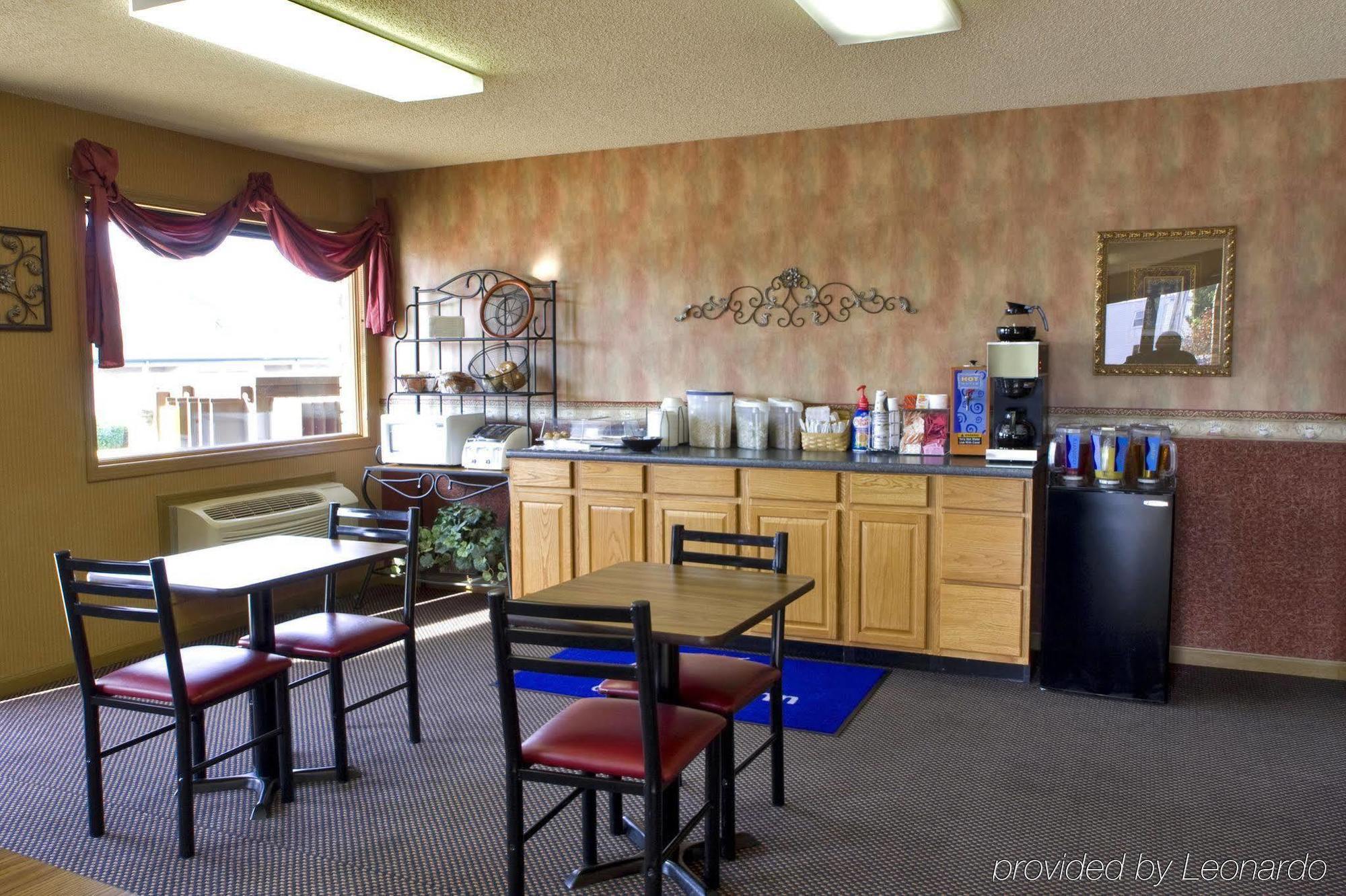 Americas Best Value Inn-Celina Ресторан фото